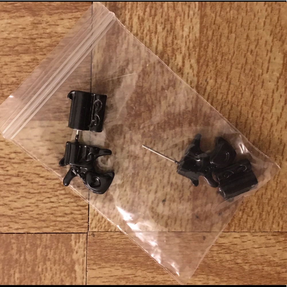 Gun Earring